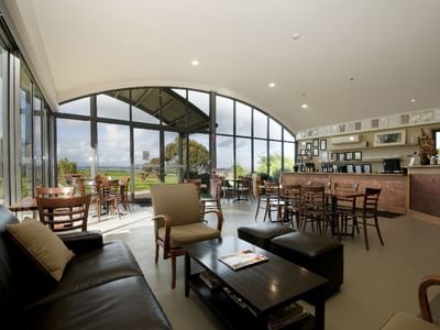 Lounge in Purple Hen Vineyard & Winery near Silverwater Resort