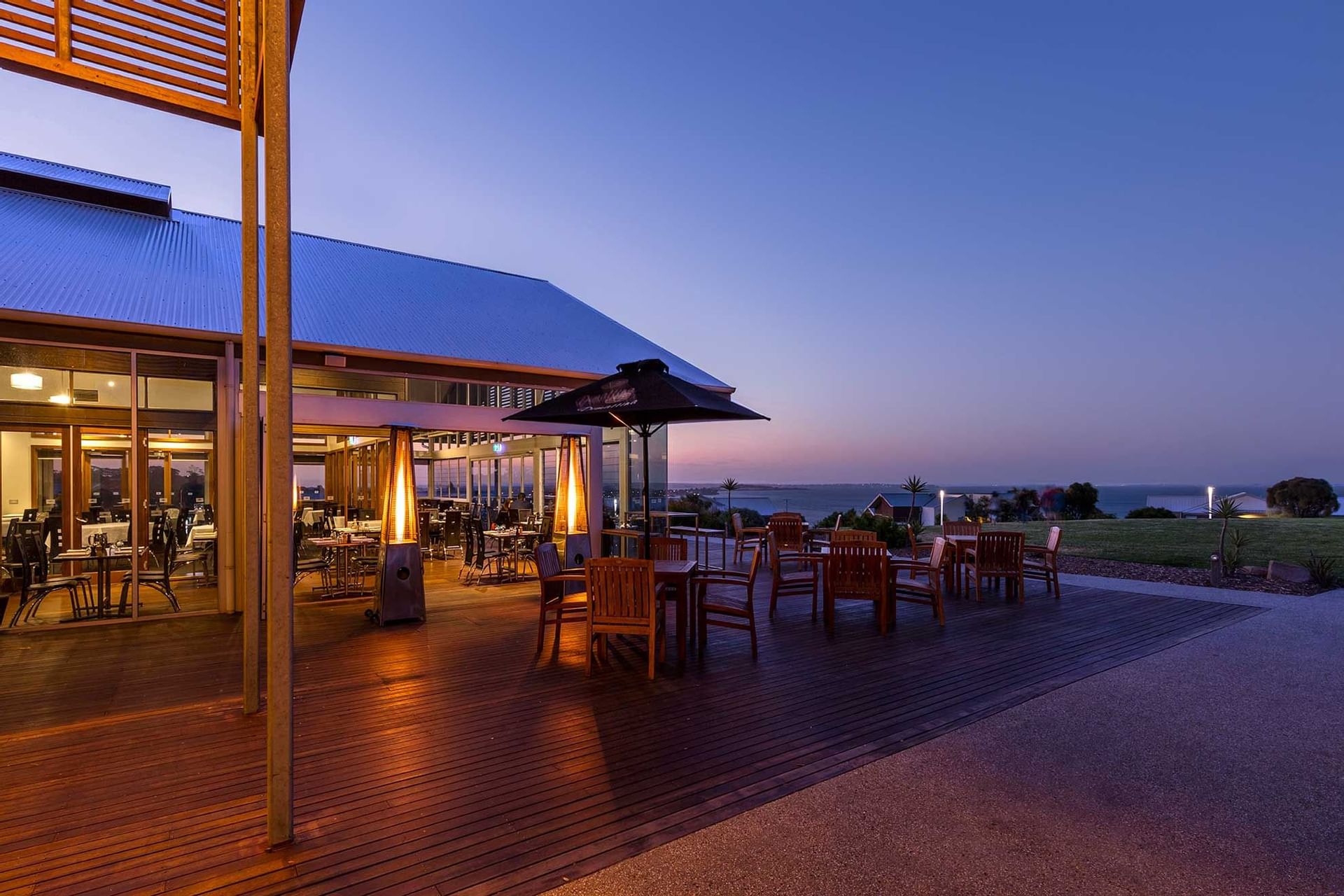 Indoor Outdoor dining concept dining area in Silverwater Resort